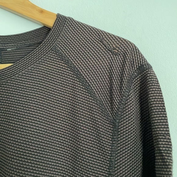Allbirds running shirt. Men’s medium. - Picture 10 of 11